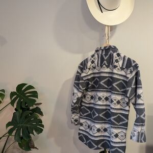 Patterned half zip fleece